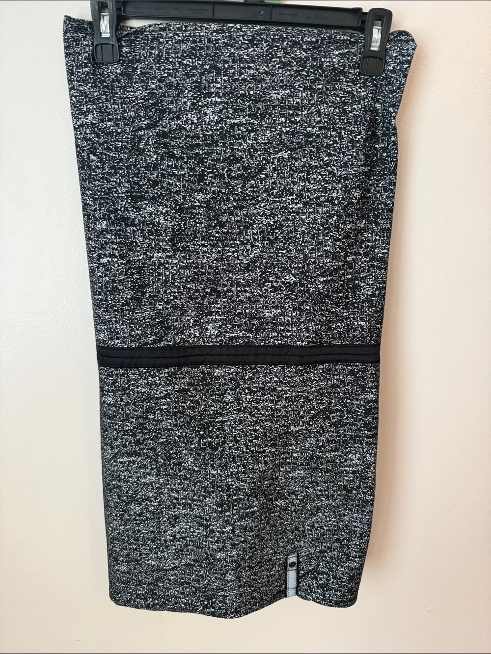 Lululemon Vinyasa Wrap Scarf Running Luon Suited OS Jacquard Black White Sporty
